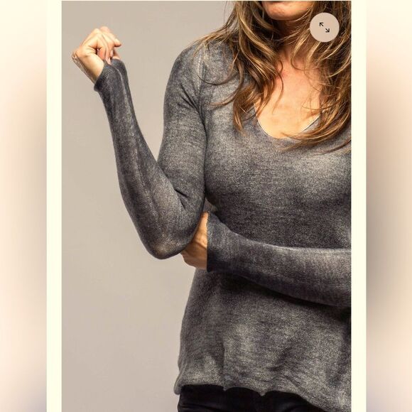 NWT Avant Toi Sloan Soft V-Neck Pullover In Charcoal Husky Small - Picture 10 of 13